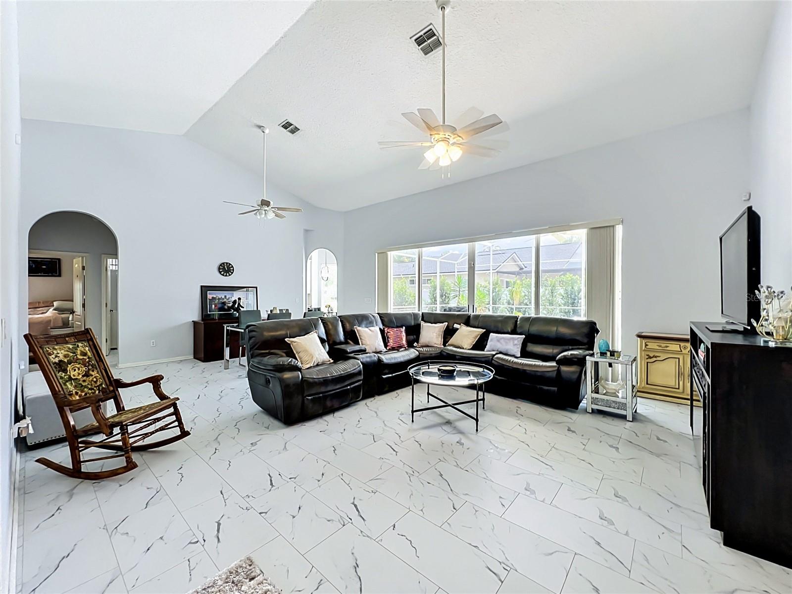 PLANTATION GROVE WEST - Residential