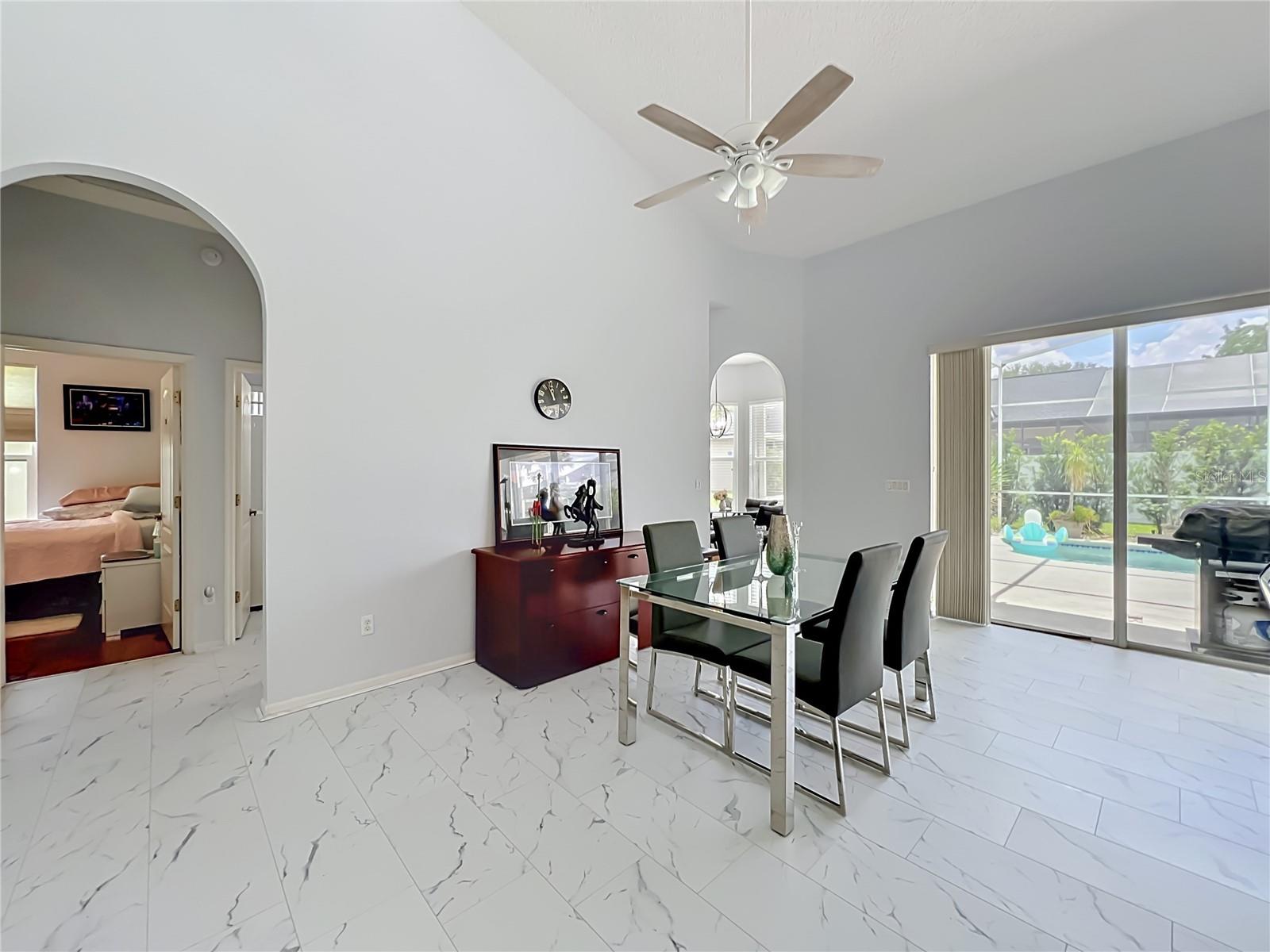 PLANTATION GROVE WEST - Residential