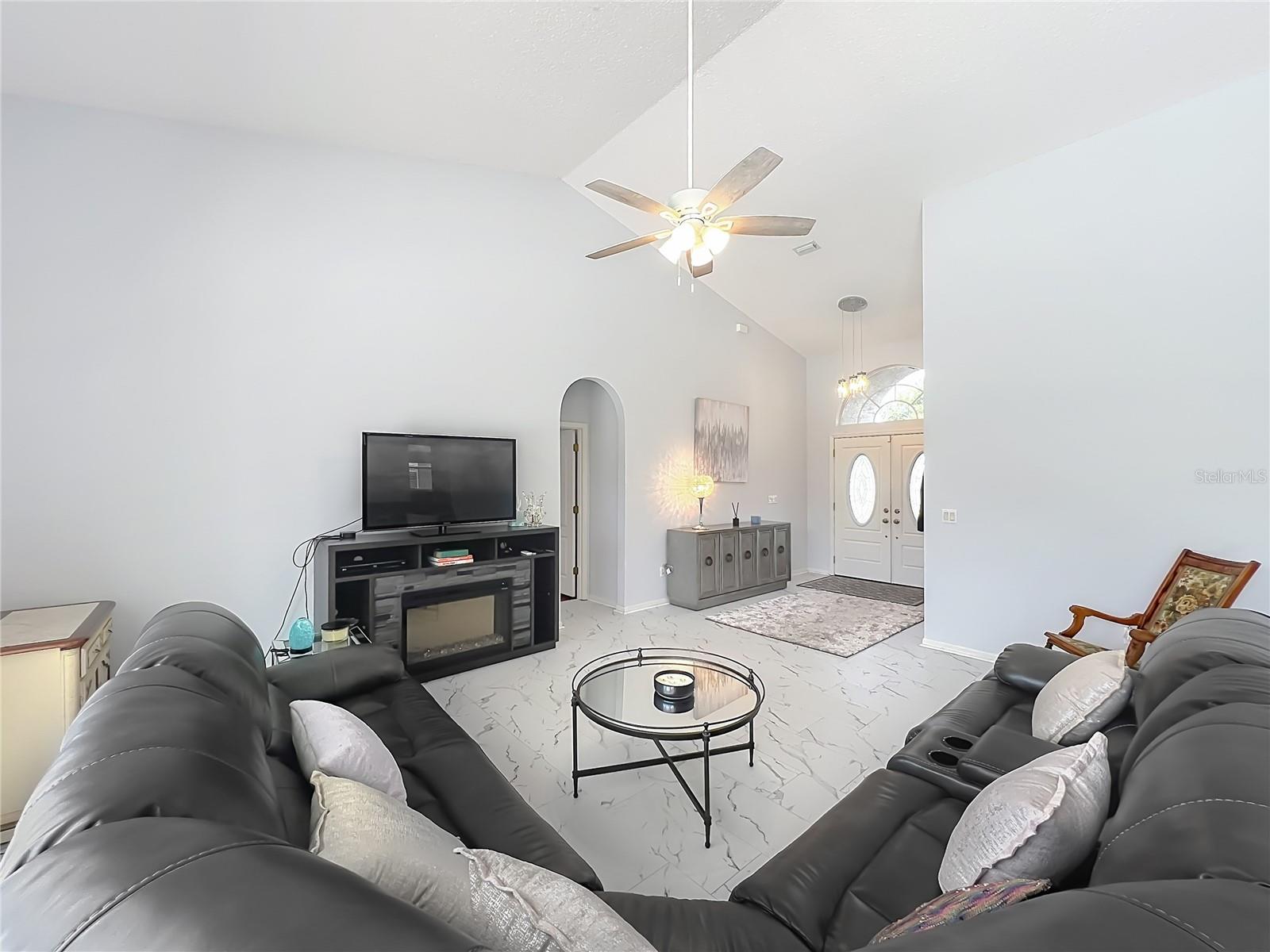 PLANTATION GROVE WEST - Residential