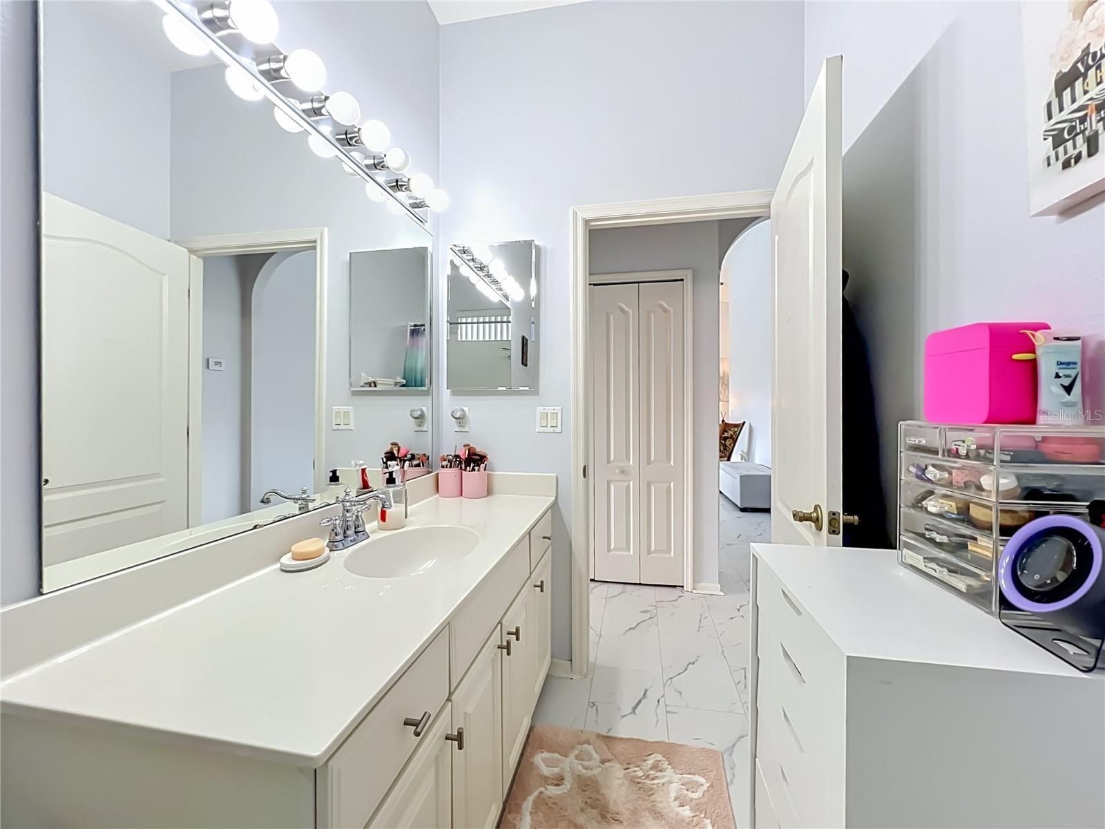 PLANTATION GROVE WEST - Residential