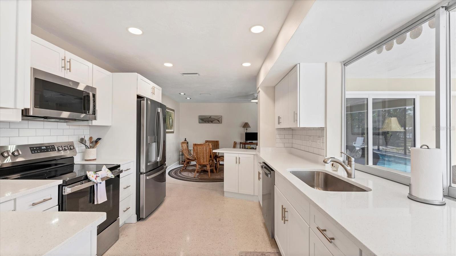 CAPE HAZE RE - Residential