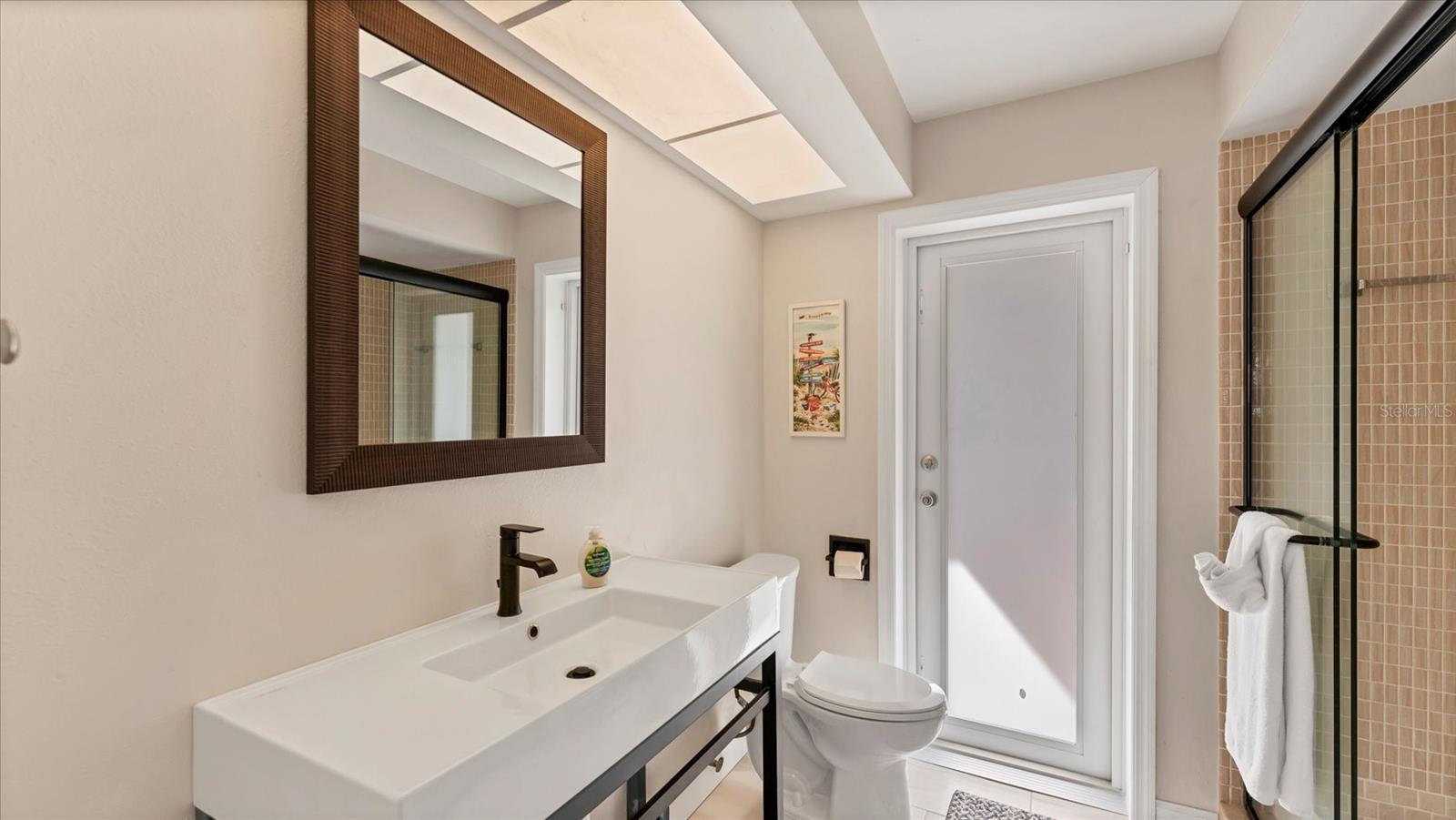 CAPE HAZE RE - Residential