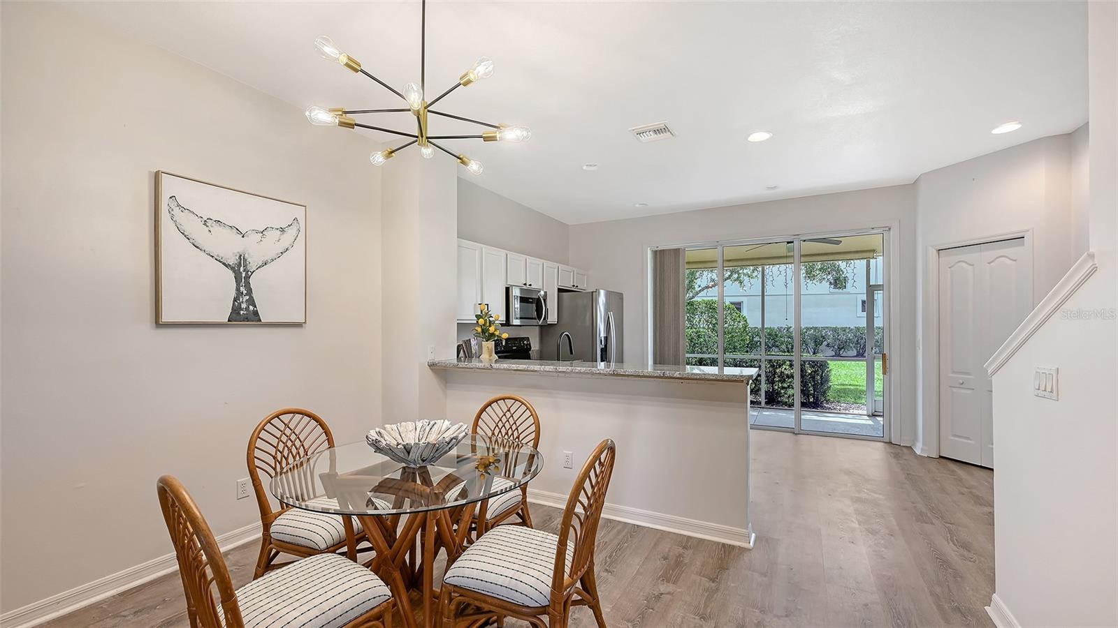 TOWNS AT LAKESIDE - Residential