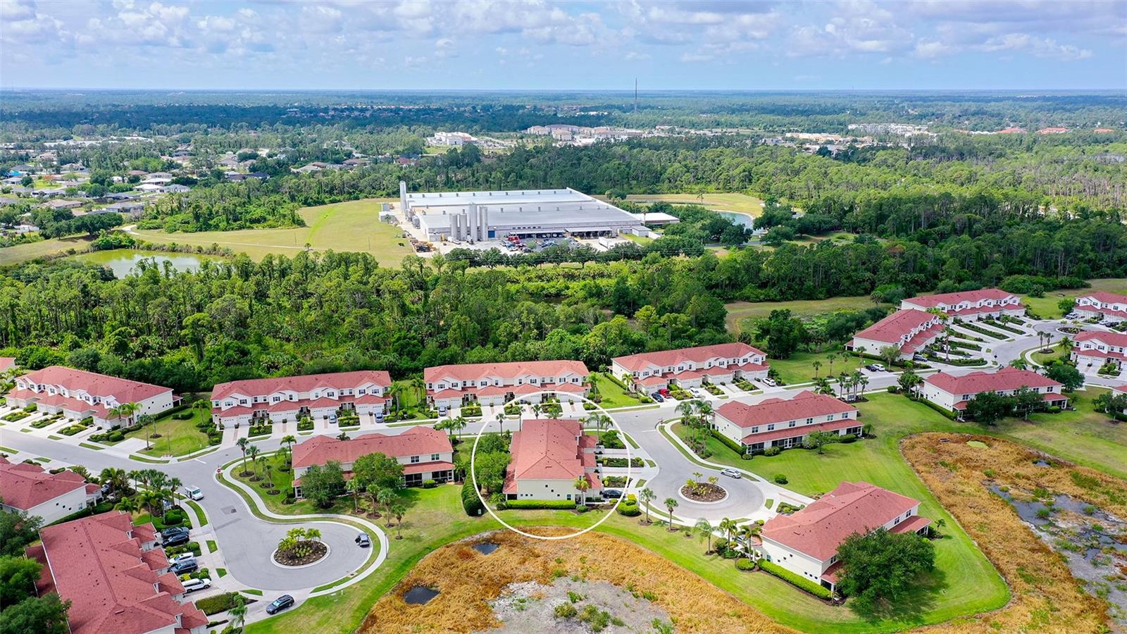 TOWNS AT LAKESIDE - Residential