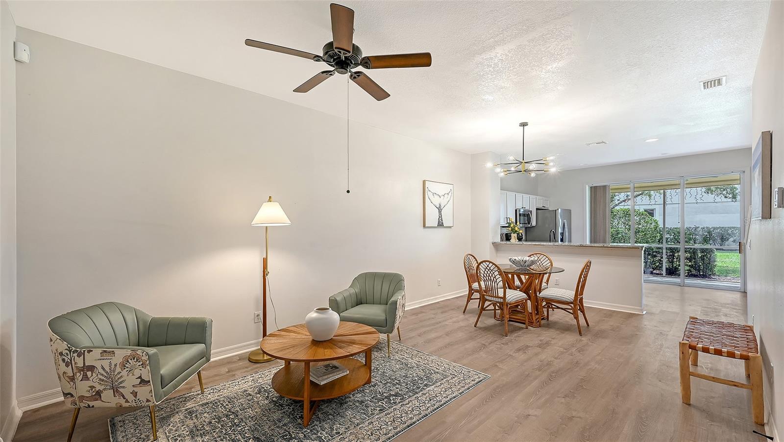 TOWNS AT LAKESIDE - Residential