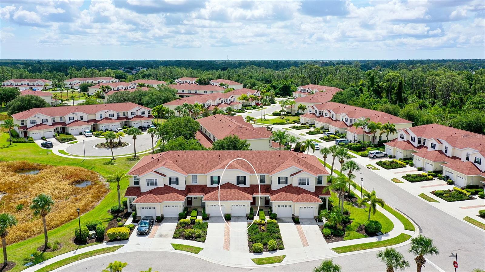TOWNS AT LAKESIDE - Residential