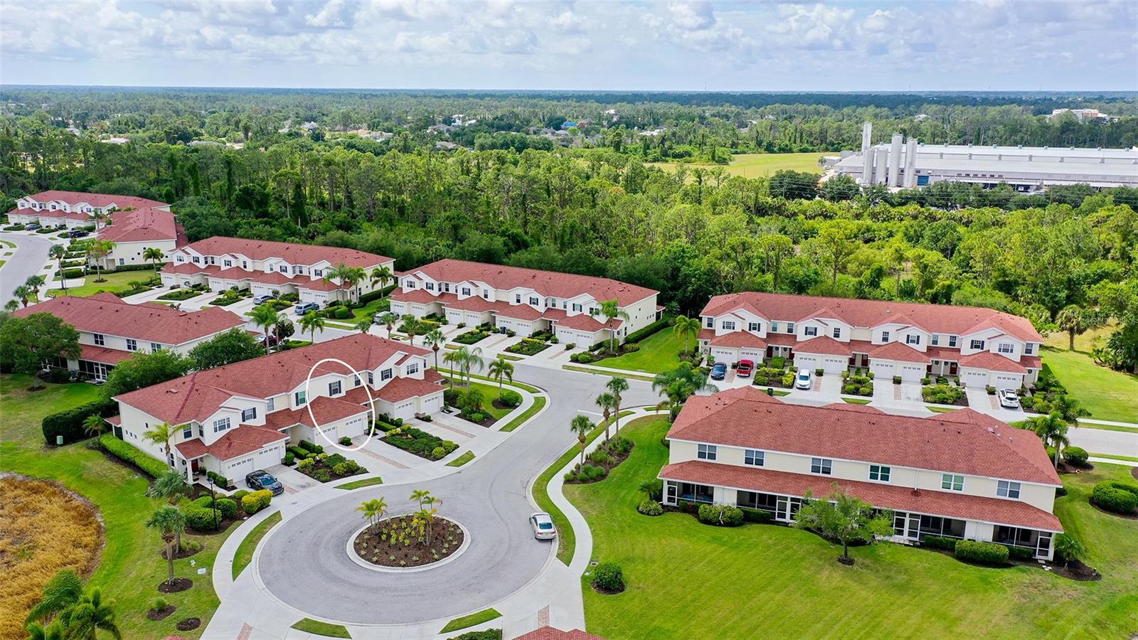 TOWNS AT LAKESIDE - Residential
