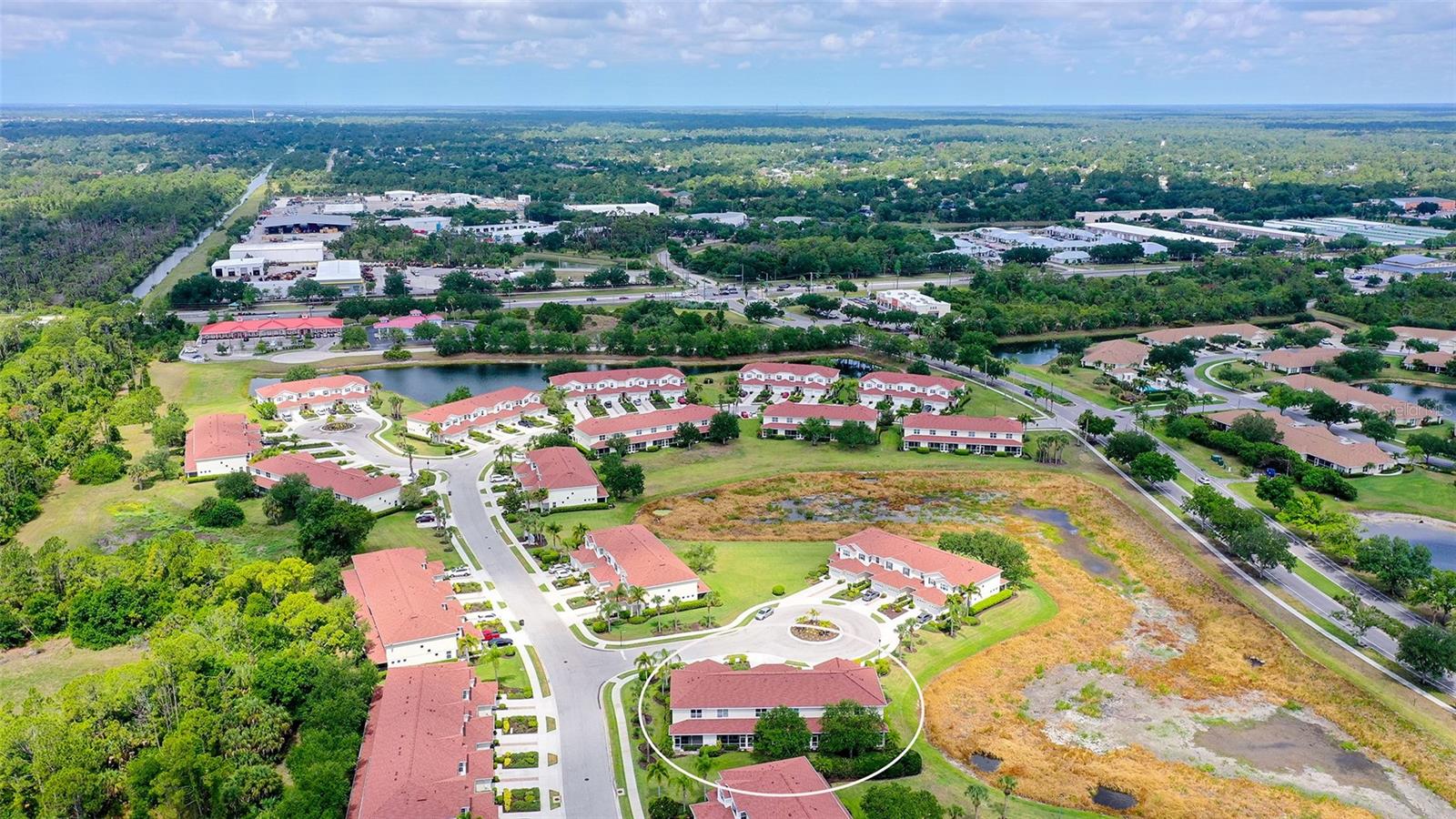 TOWNS AT LAKESIDE - Residential
