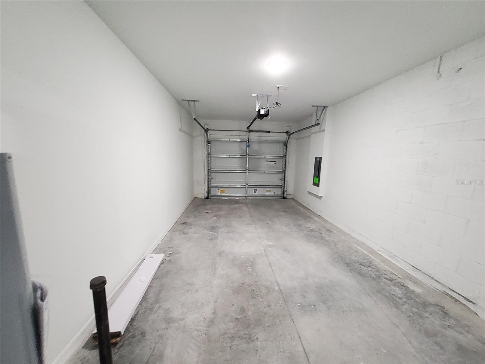 CONGDON TOWHOMES PH 1 & 2 - Residential Lease