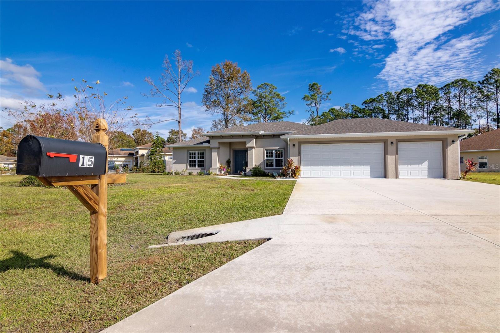 15 RALEIGH DRIVE
