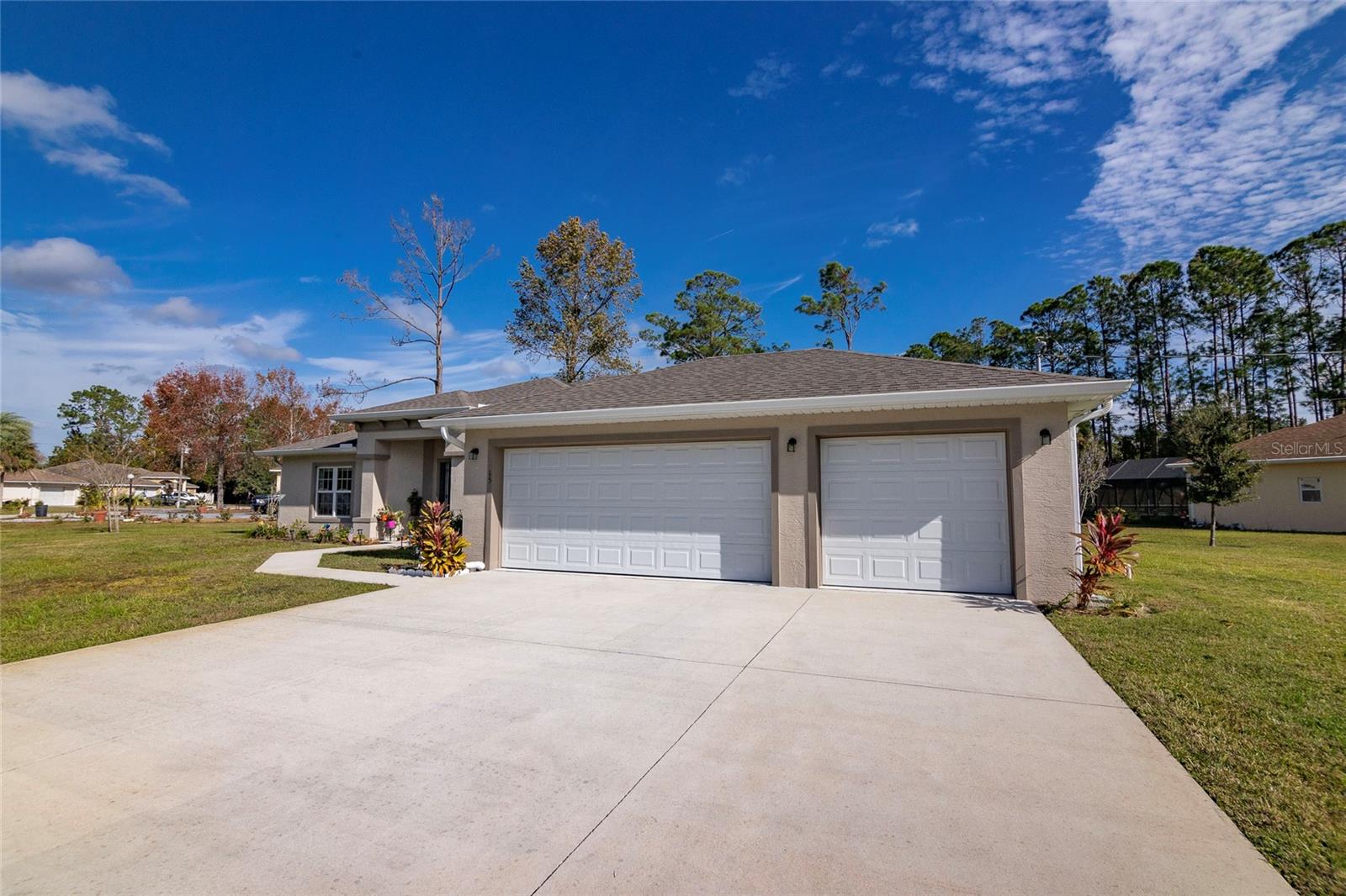 15 RALEIGH DRIVE