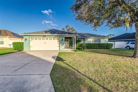 A home in LAKELAND