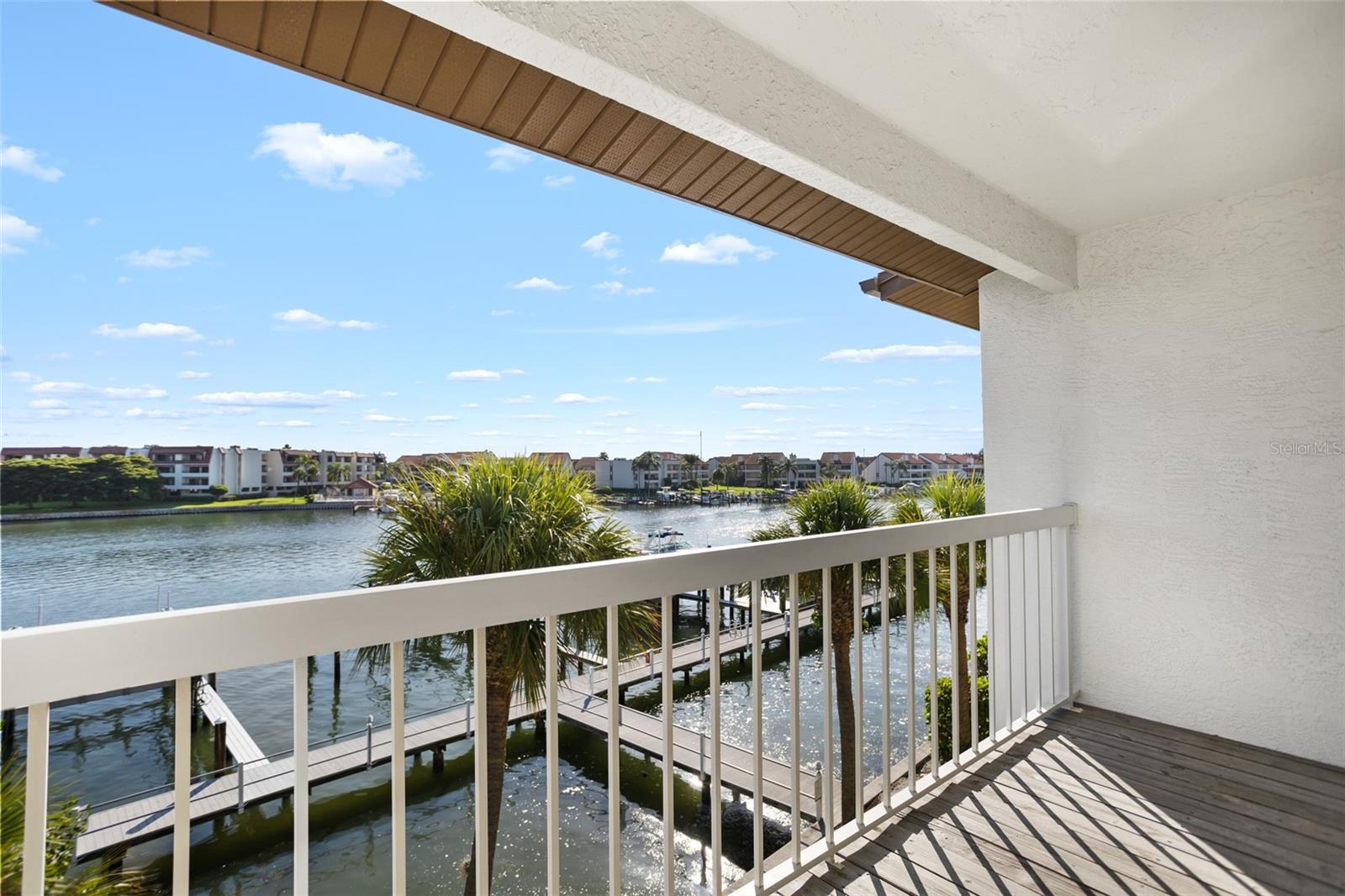 PALMS OF TIERRA - Residential