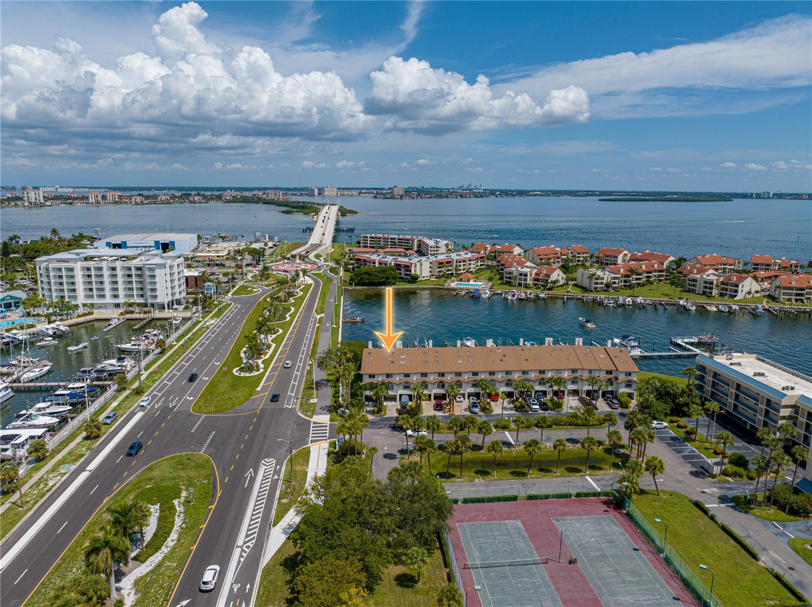 PALMS OF TIERRA - Residential