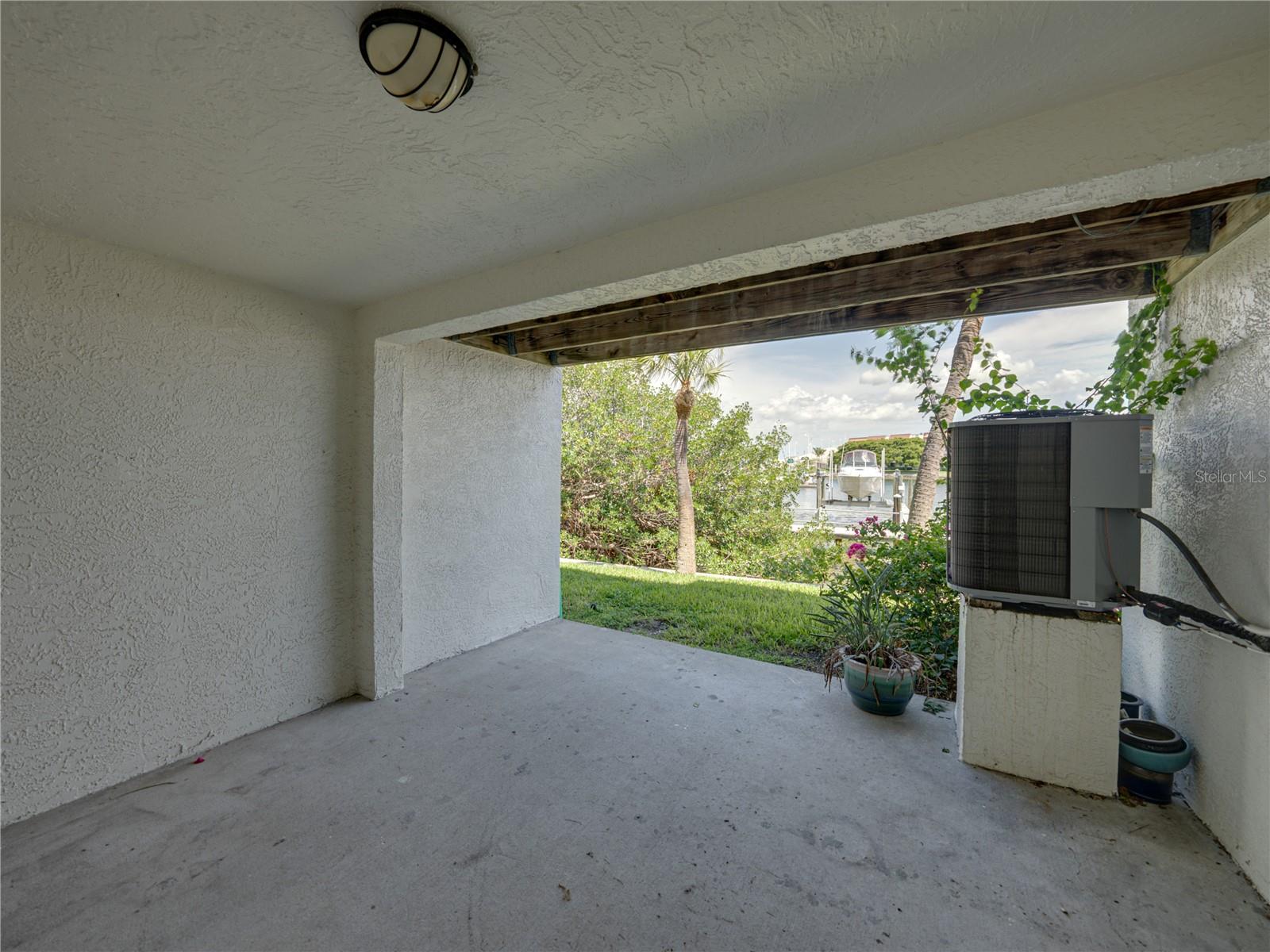 PALMS OF TIERRA - Residential