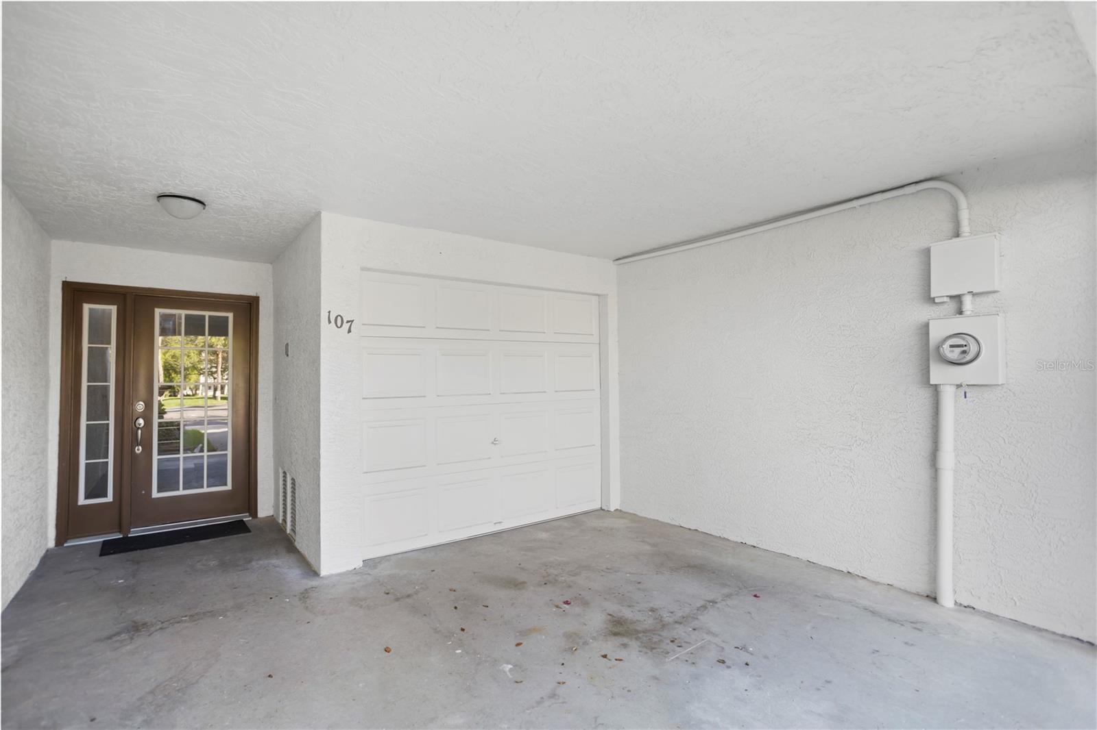 PALMS OF TIERRA - Residential