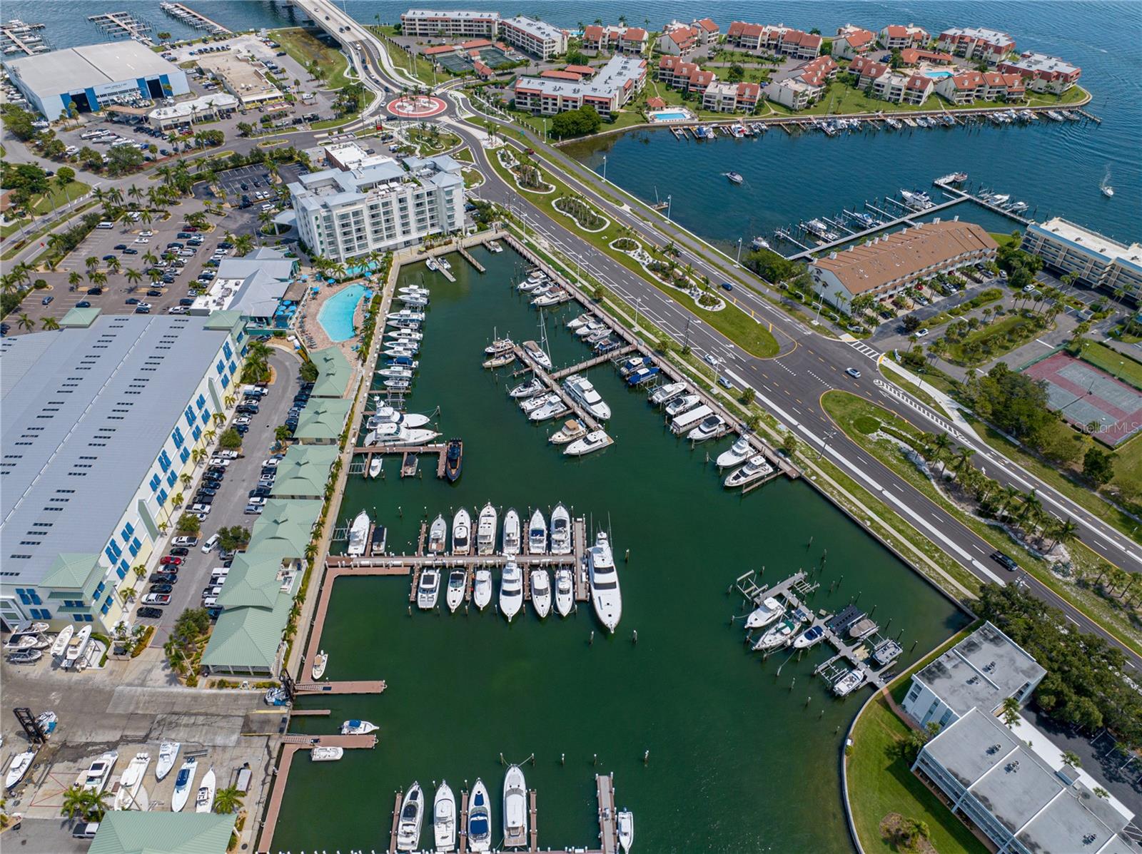 PALMS OF TIERRA - Residential