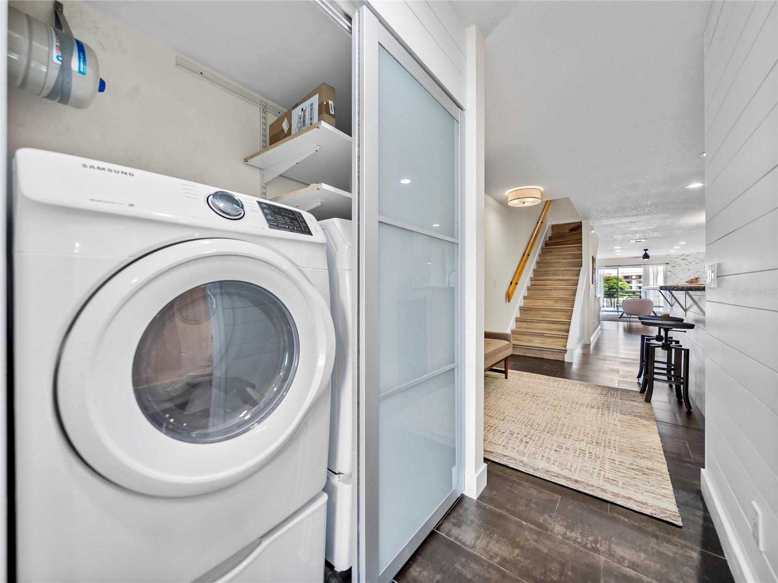 PALMS OF TIERRA - Residential