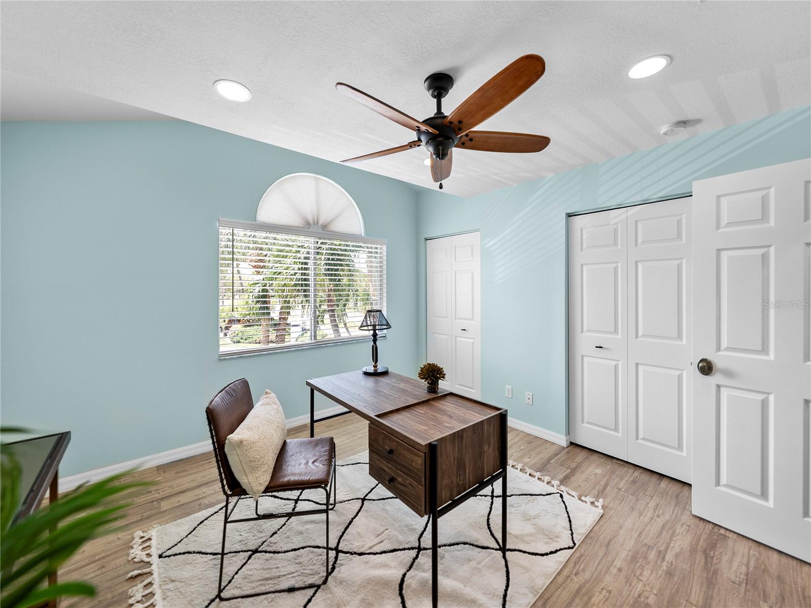 PALMS OF TIERRA - Residential