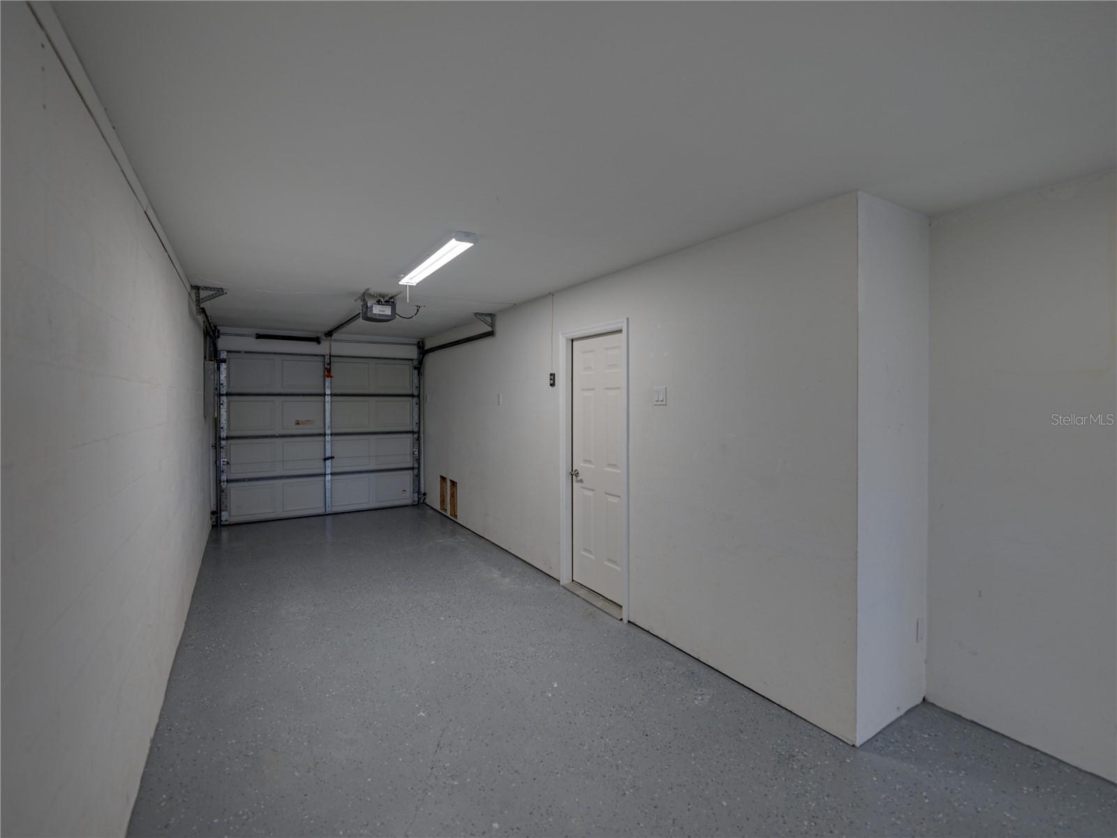 PALMS OF TIERRA - Residential