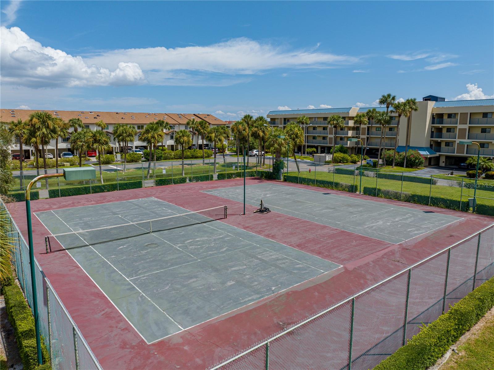 PALMS OF TIERRA - Residential