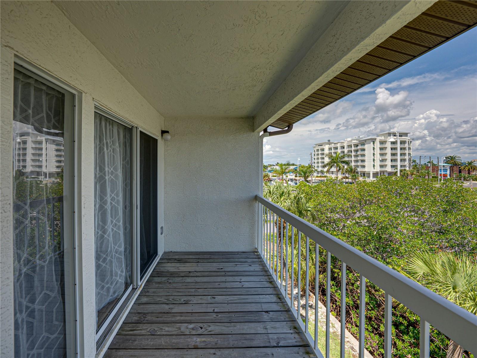 PALMS OF TIERRA - Residential