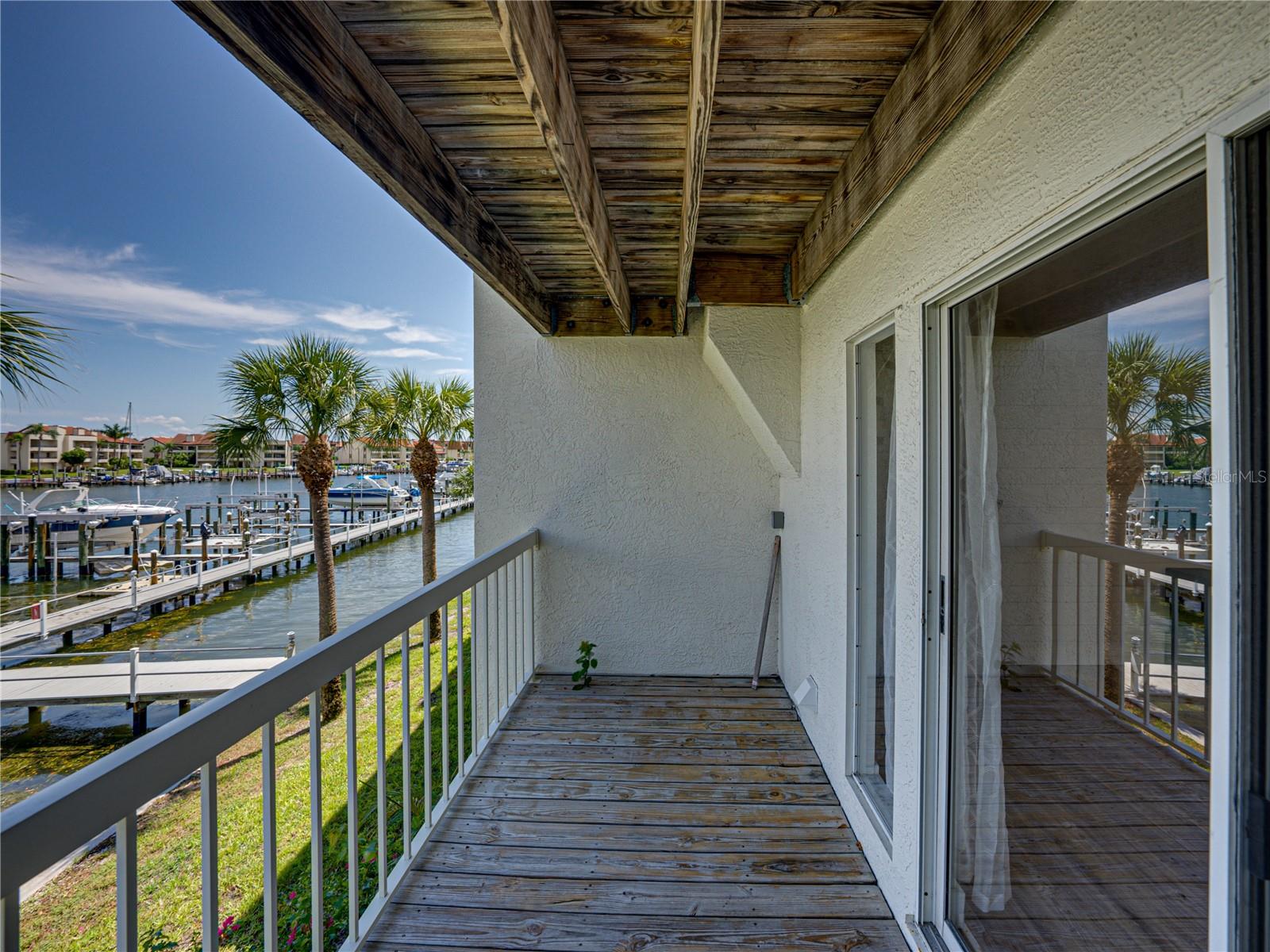 PALMS OF TIERRA - Residential