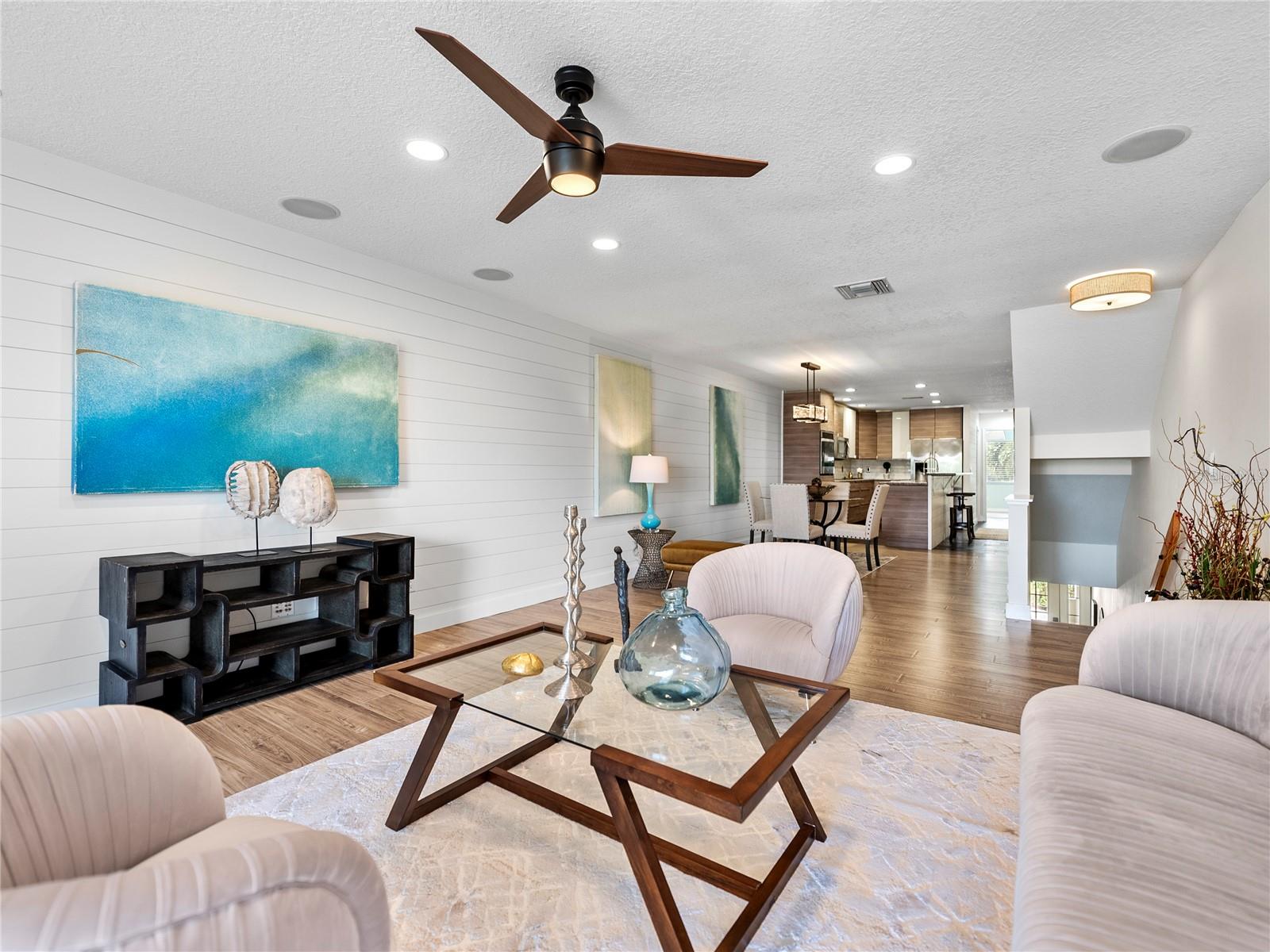 PALMS OF TIERRA - Residential