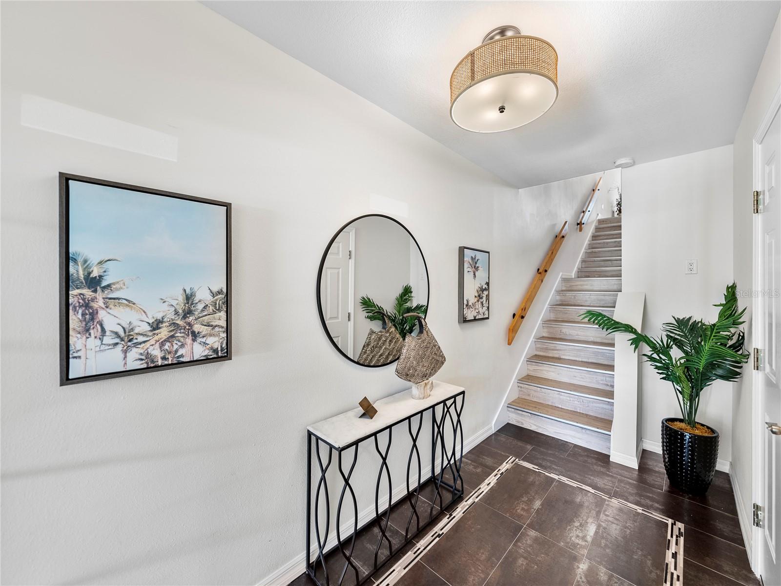 PALMS OF TIERRA - Residential