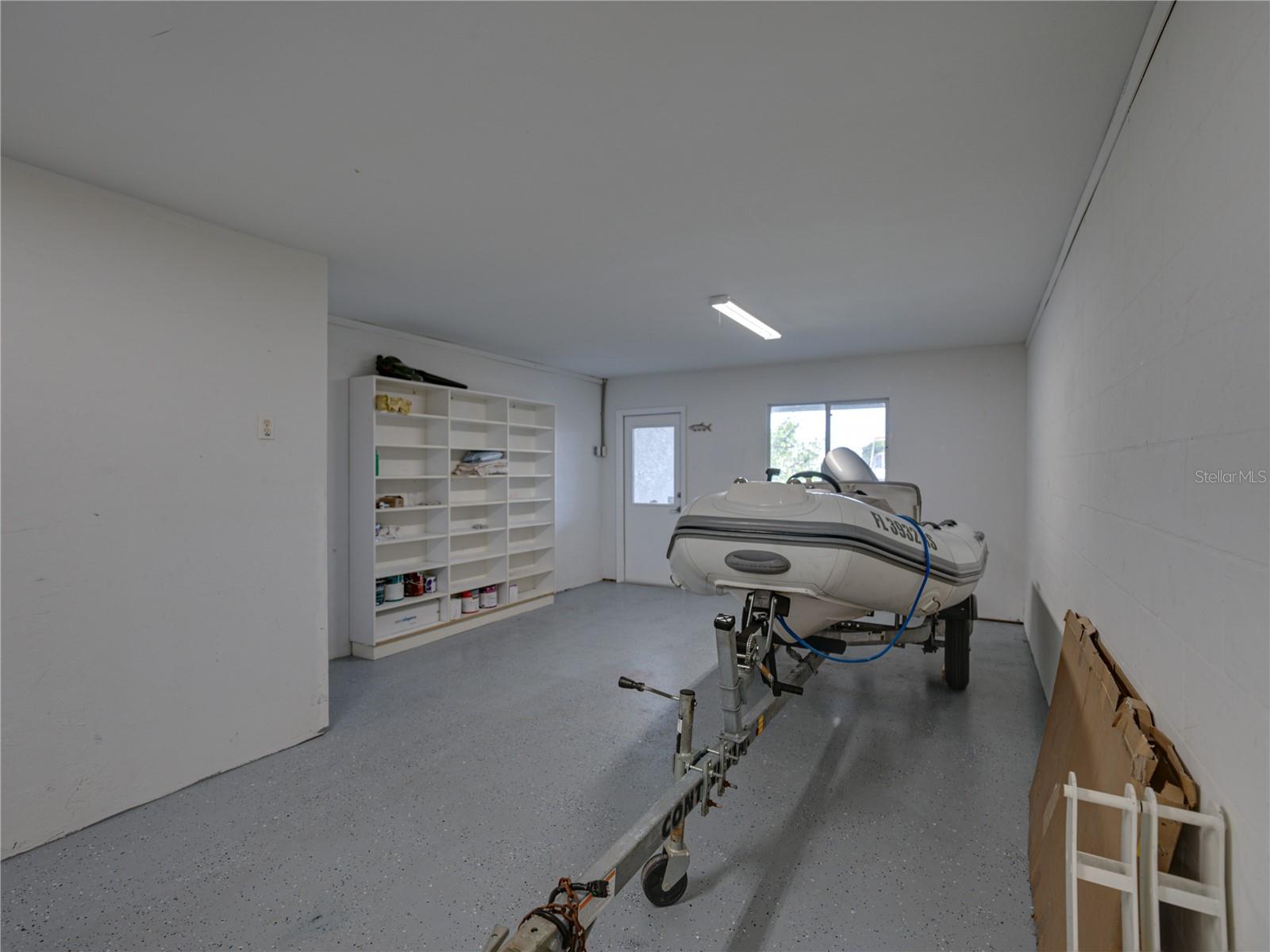 PALMS OF TIERRA - Residential