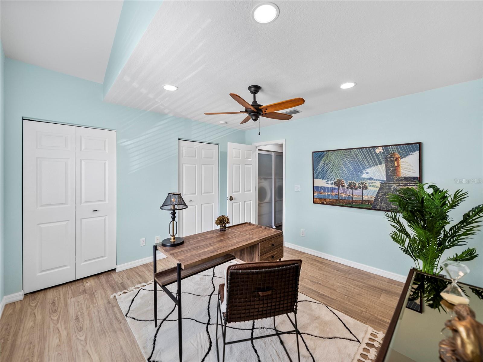 PALMS OF TIERRA - Residential