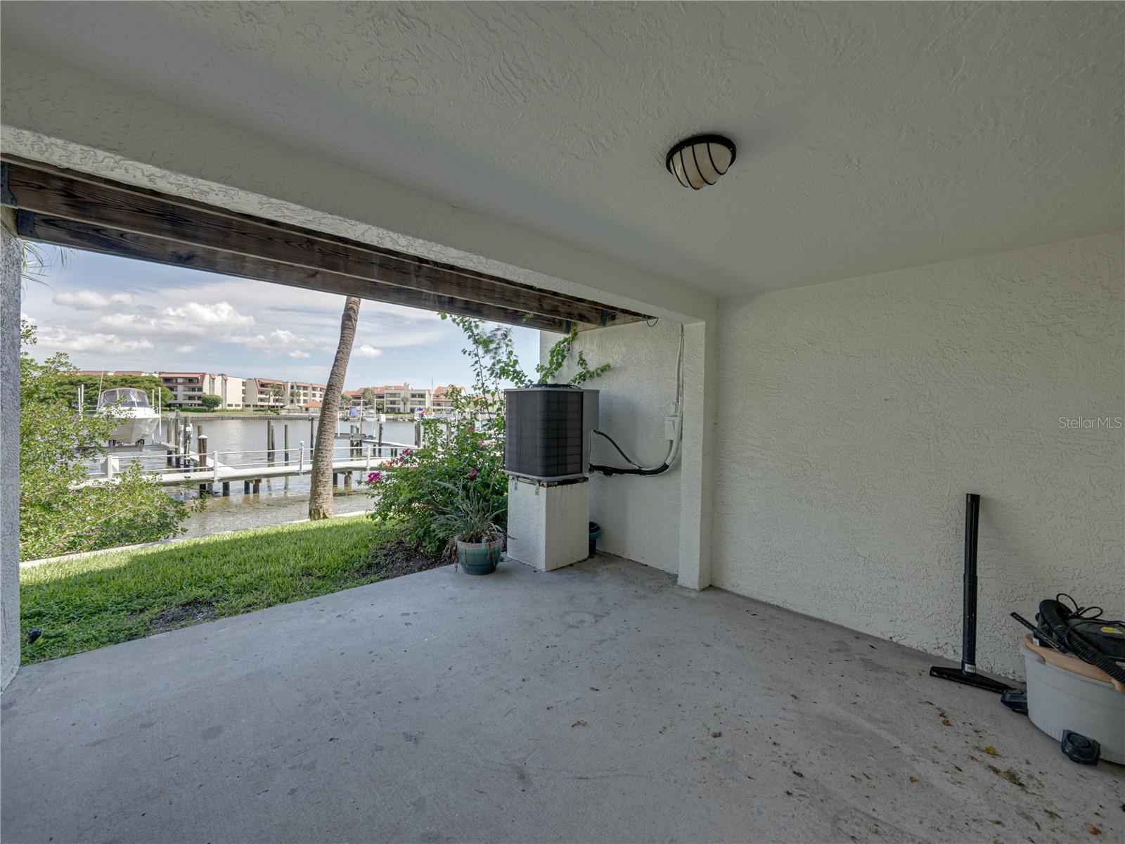 PALMS OF TIERRA - Residential