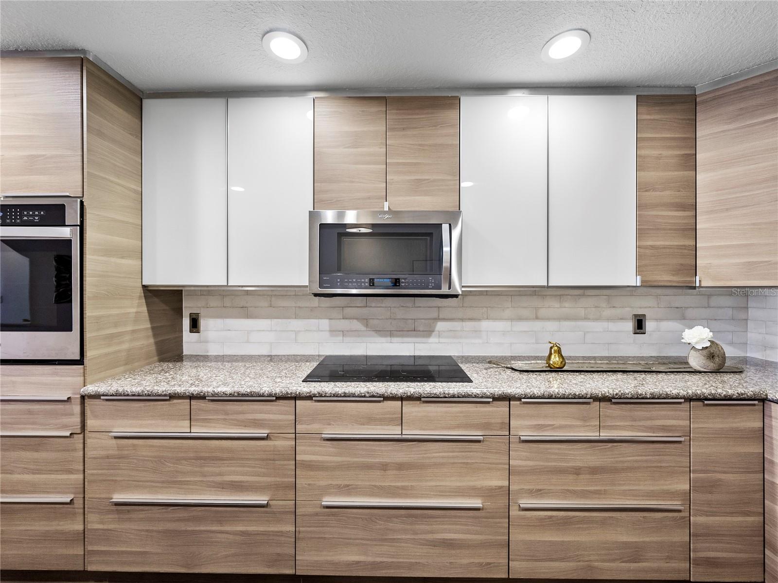 PALMS OF TIERRA - Residential