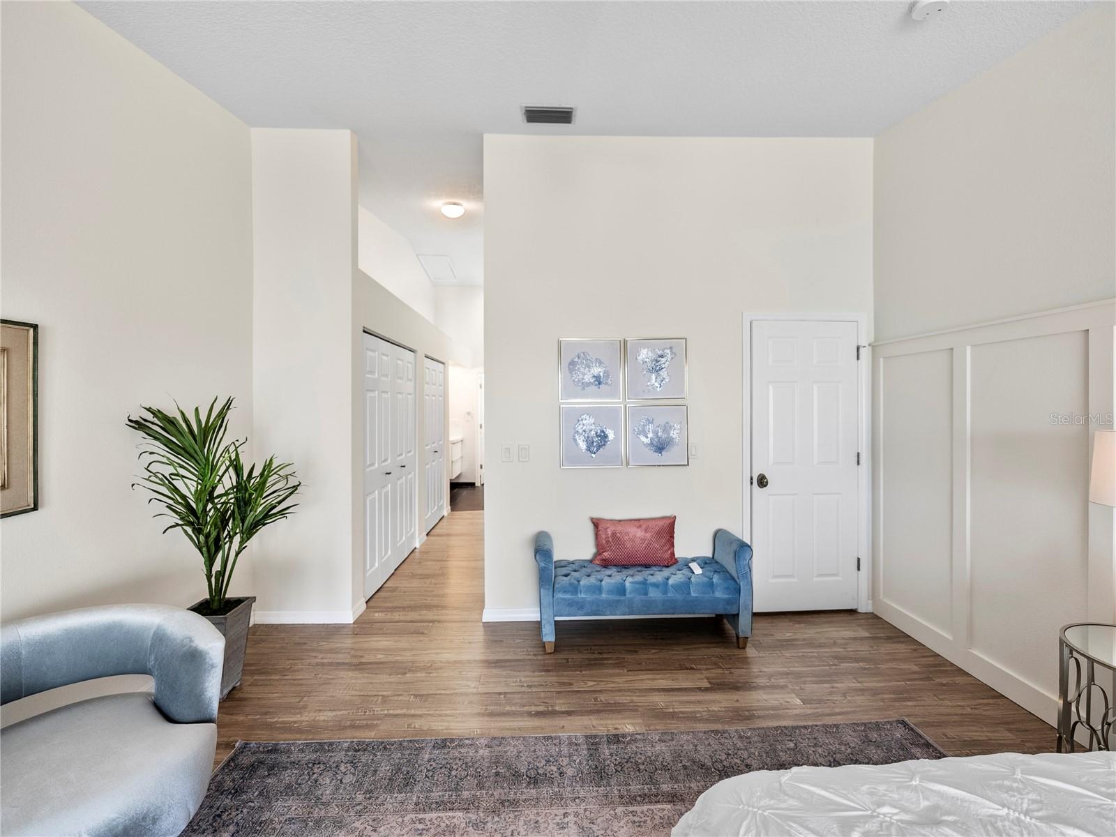 PALMS OF TIERRA - Residential