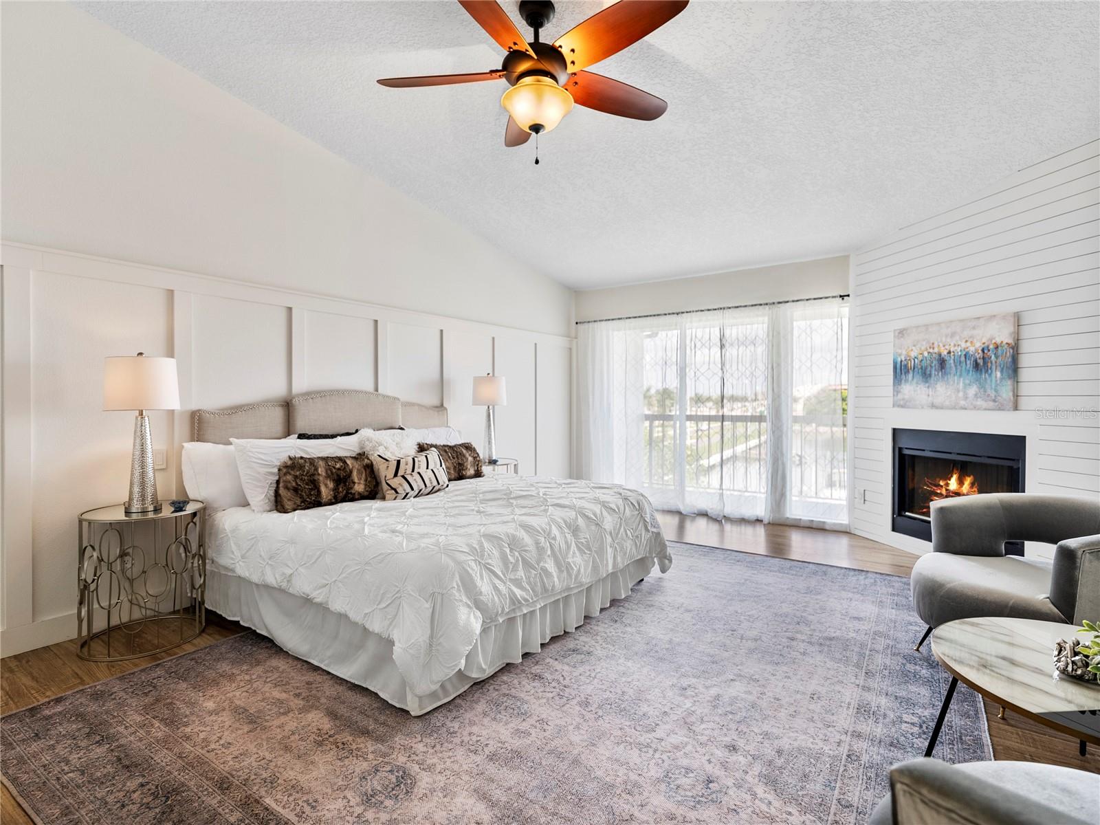 PALMS OF TIERRA - Residential