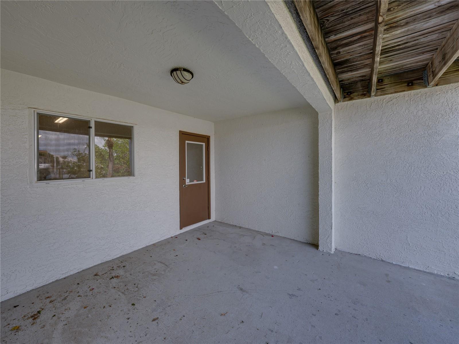 PALMS OF TIERRA - Residential