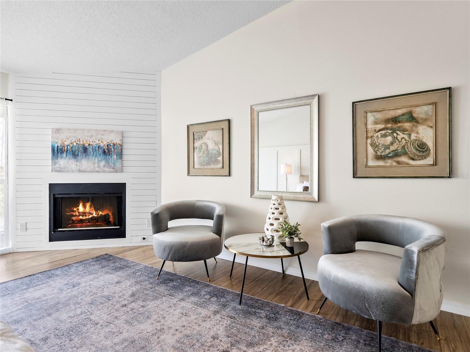 PALMS OF TIERRA - Residential