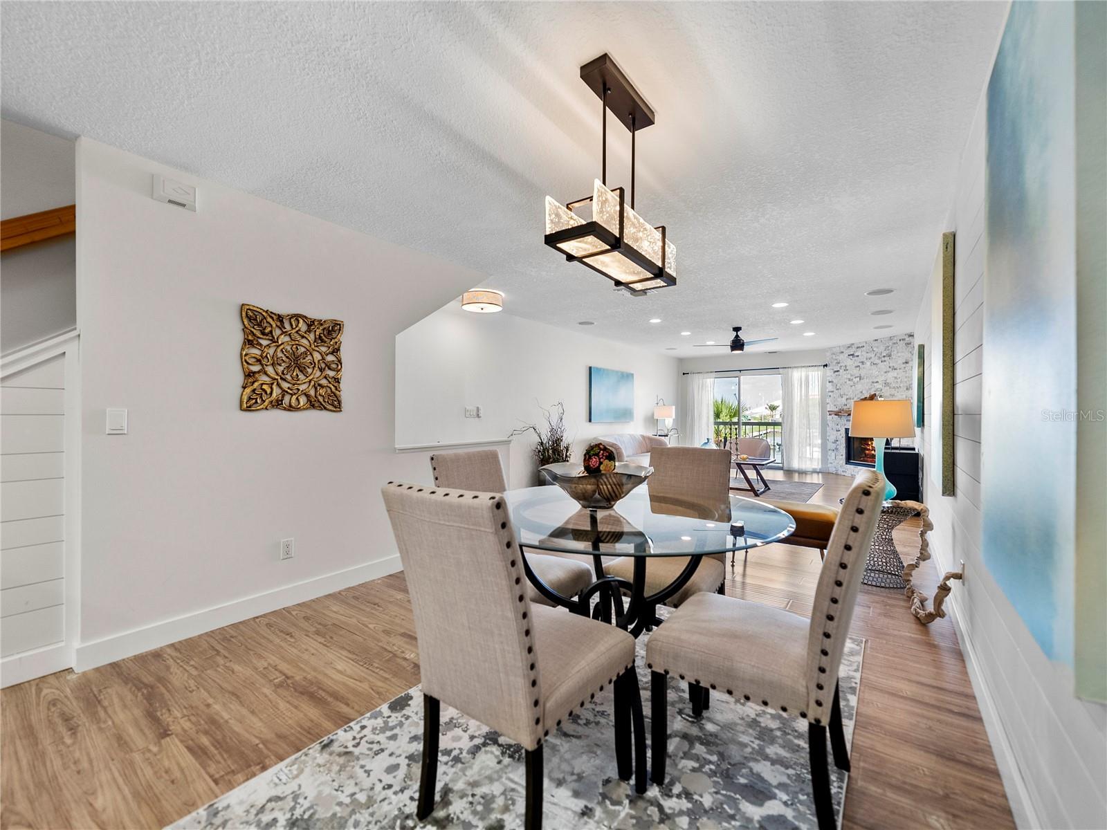 PALMS OF TIERRA - Residential