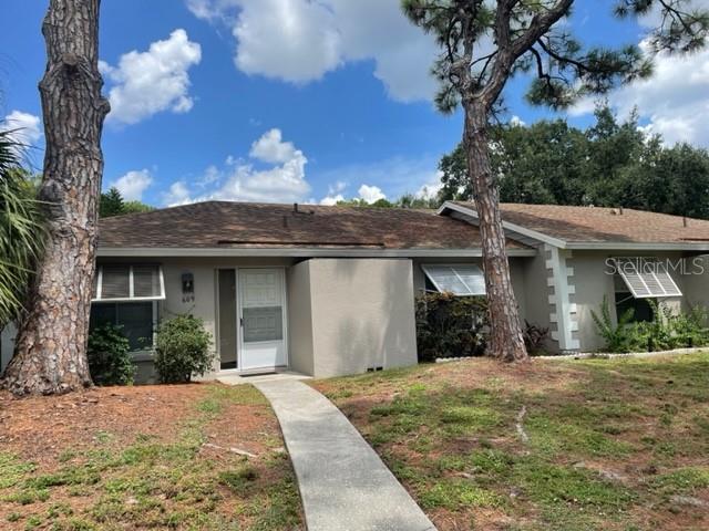 Just move in... 2 Bedroom 2 bath ground floor villa just a short distance from Downtown Sarasota and nearby Beaches. Updates include hurricane impact windows, freshly painted interior, popcorn ceiling removed, new bathroom faucets and large enclosed lanai great for relaxation. Jefferson pines has community pool and mature landscaping and is conveniently located near Ed Smith Stadium, shopping and dining. A great place to call home... Welcome Home