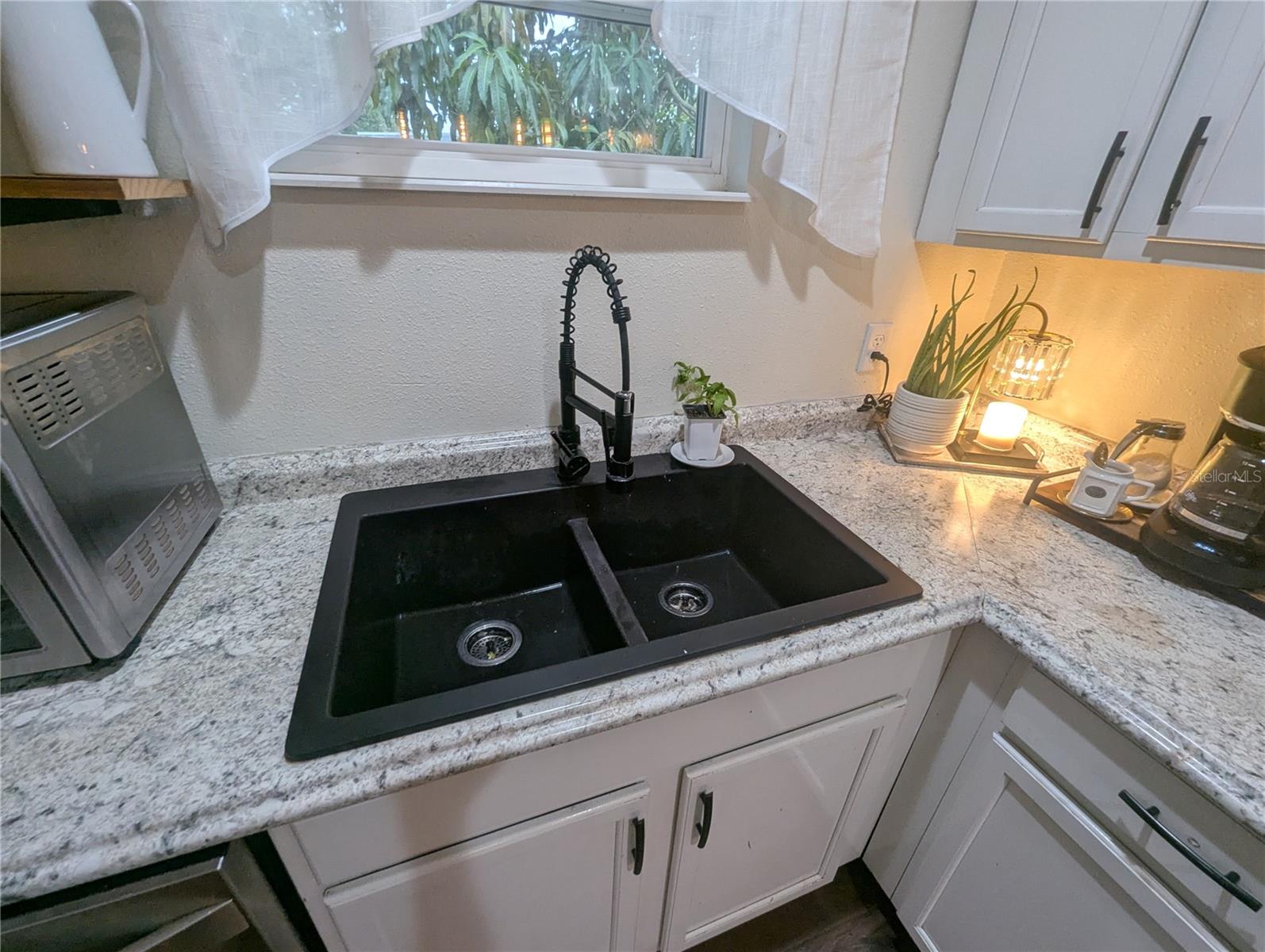 PINECREST - Residential