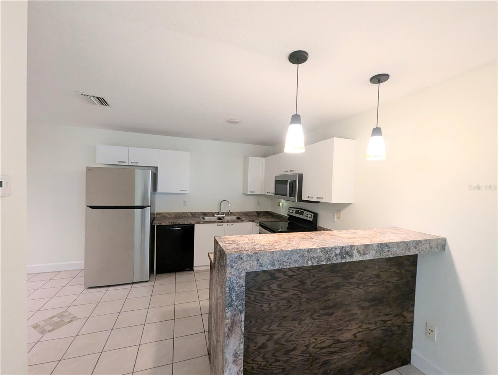 PINECREST - Residential