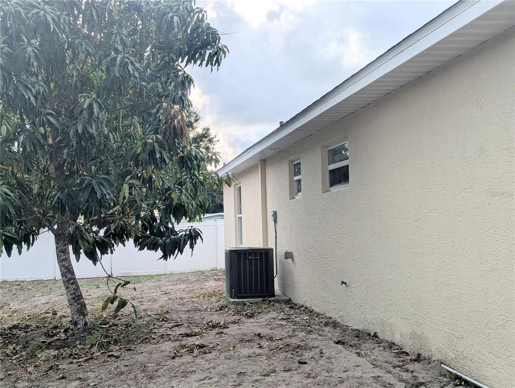 Photo of 1808 36th Avenue E, Bradenton, FL 34208 (MLS # A4692528)