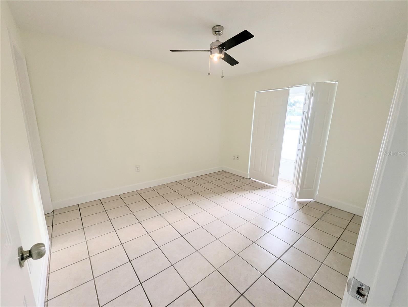 PINECREST - Residential