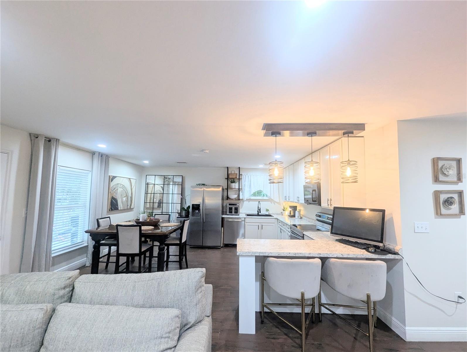 PINECREST - Residential