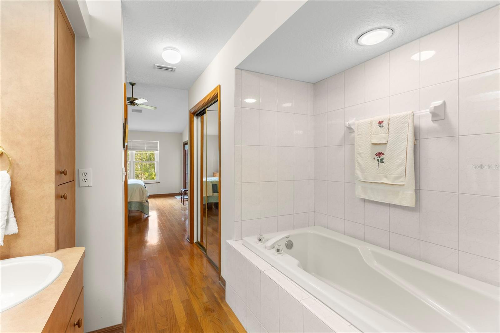 OVERLOOK - Residential