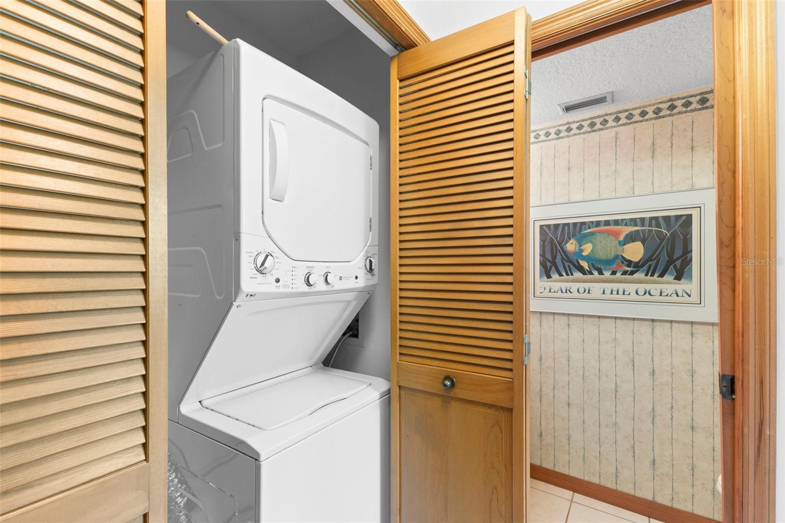 OVERLOOK - Residential