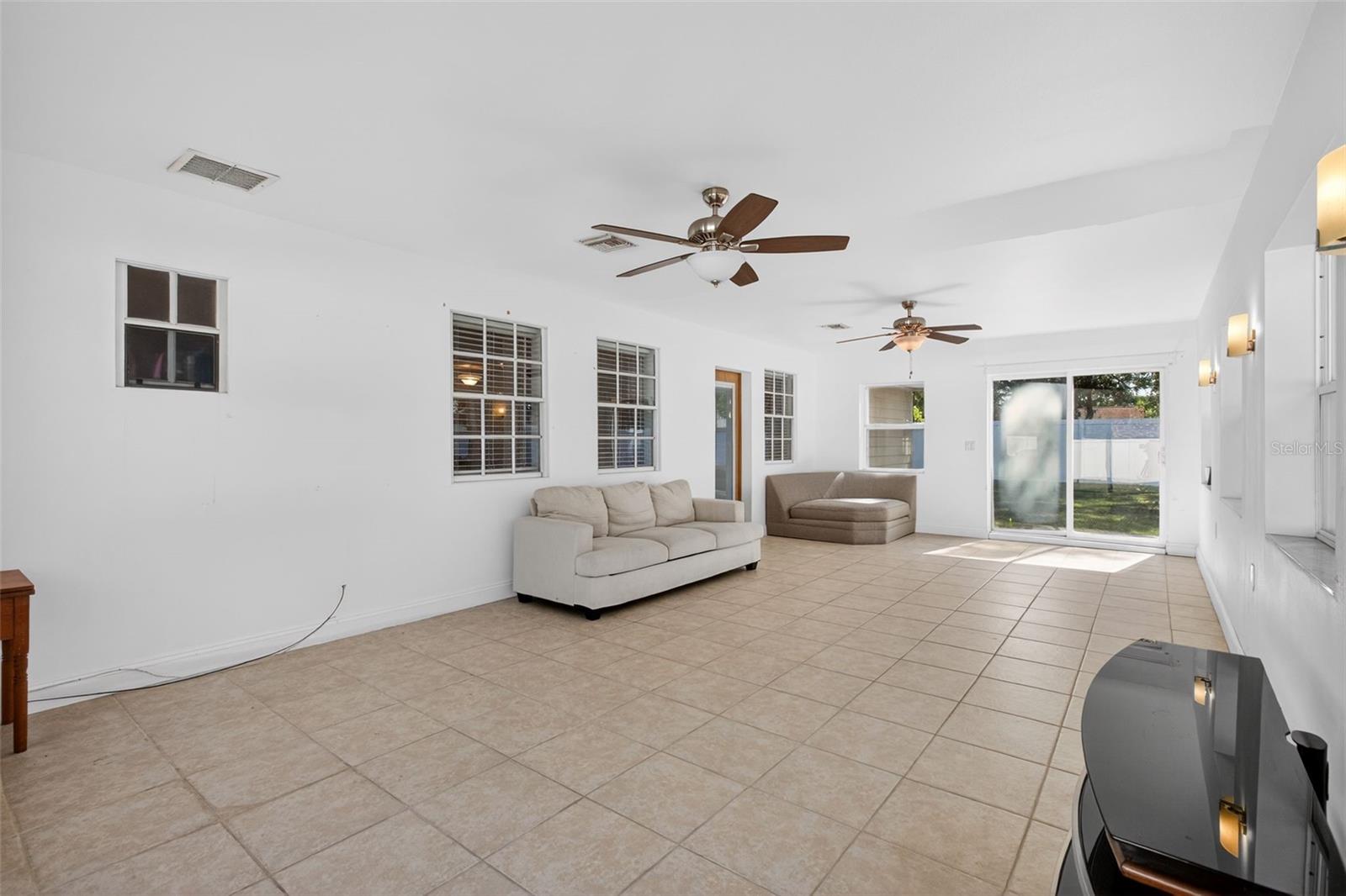 RABBITS RUN - Residential