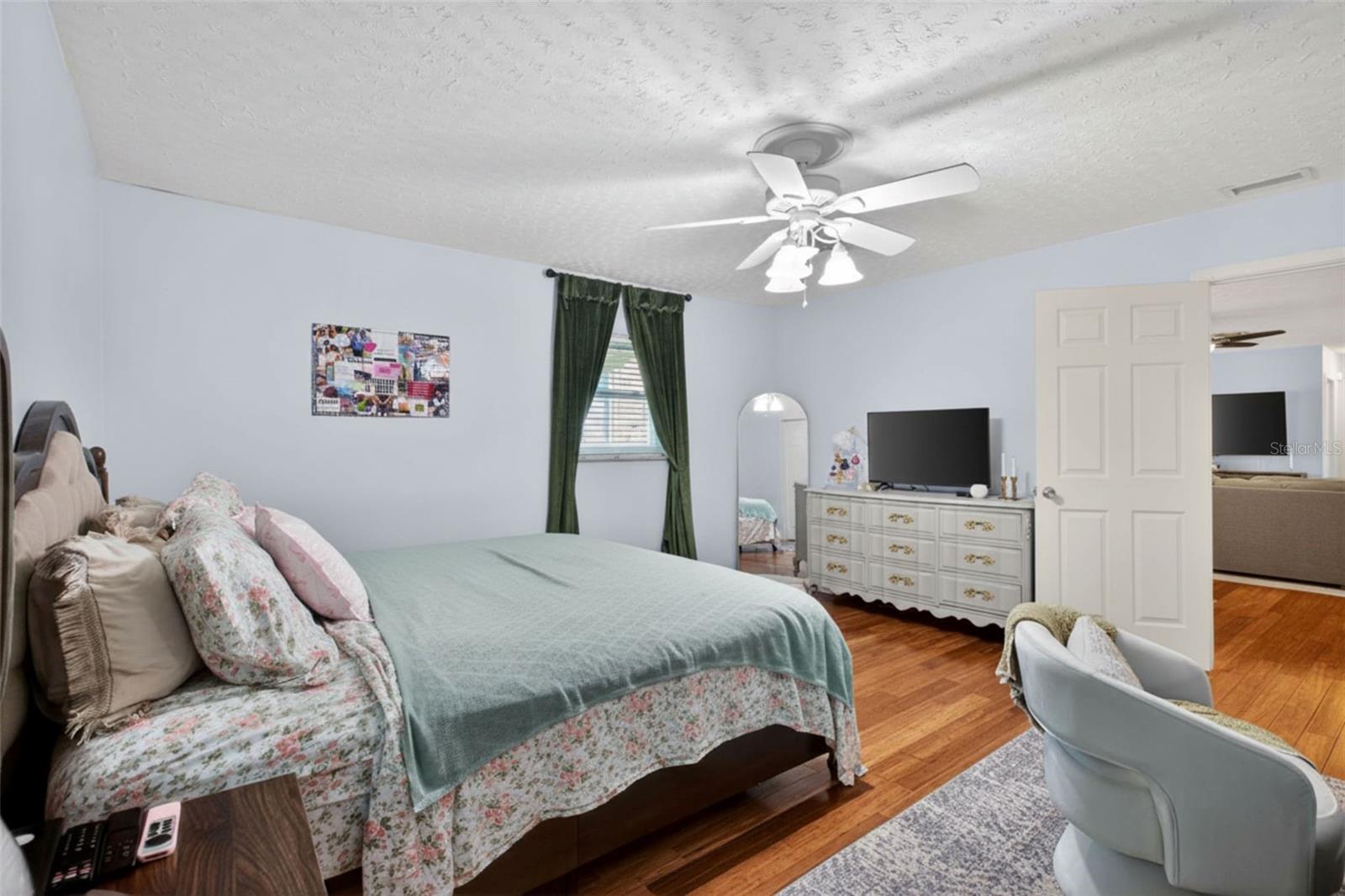 RABBITS RUN - Residential