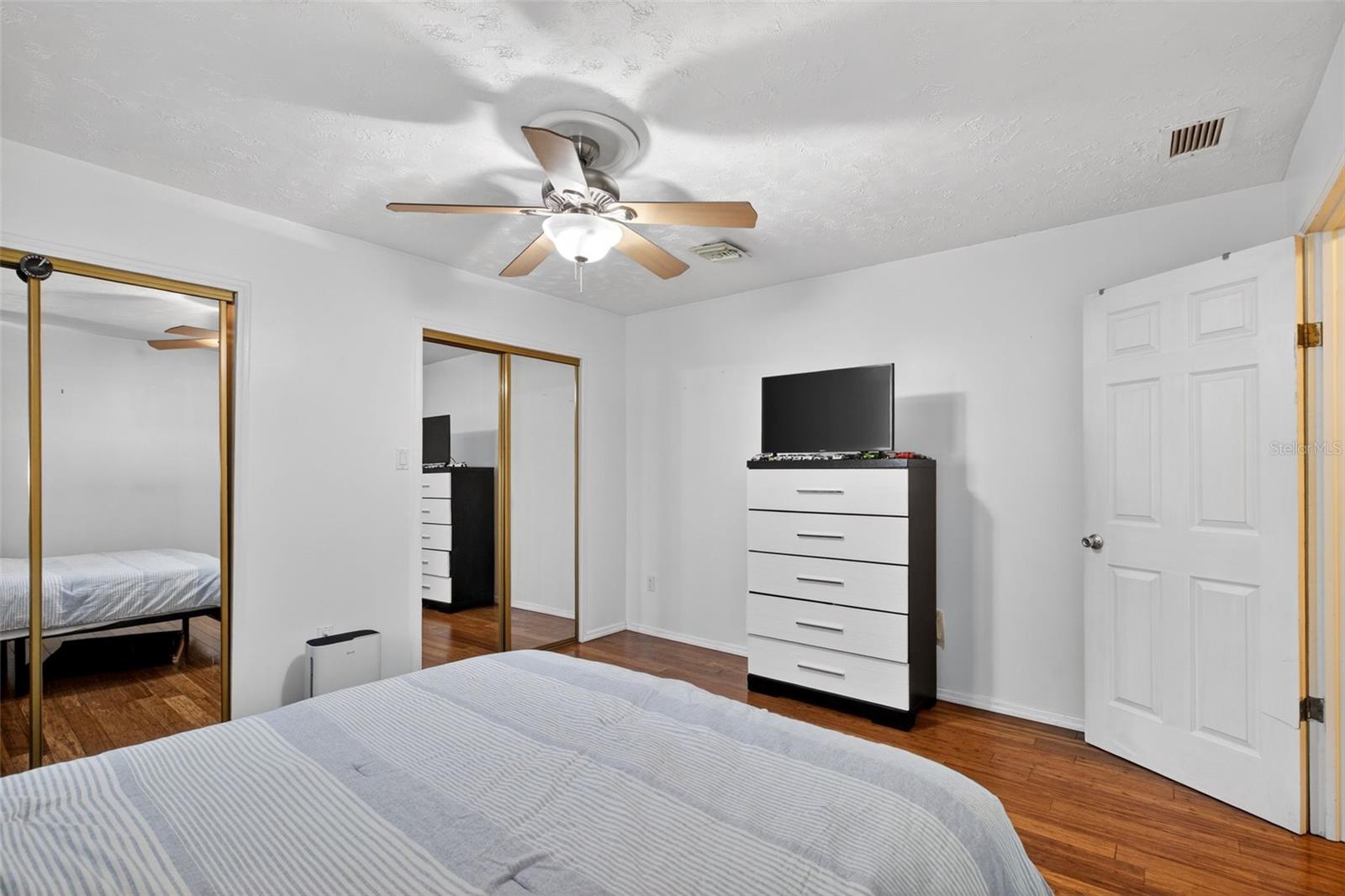 RABBITS RUN - Residential