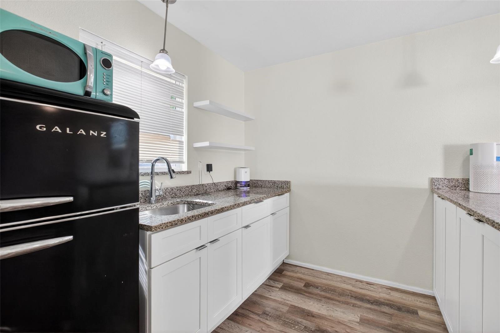 RABBITS RUN - Residential